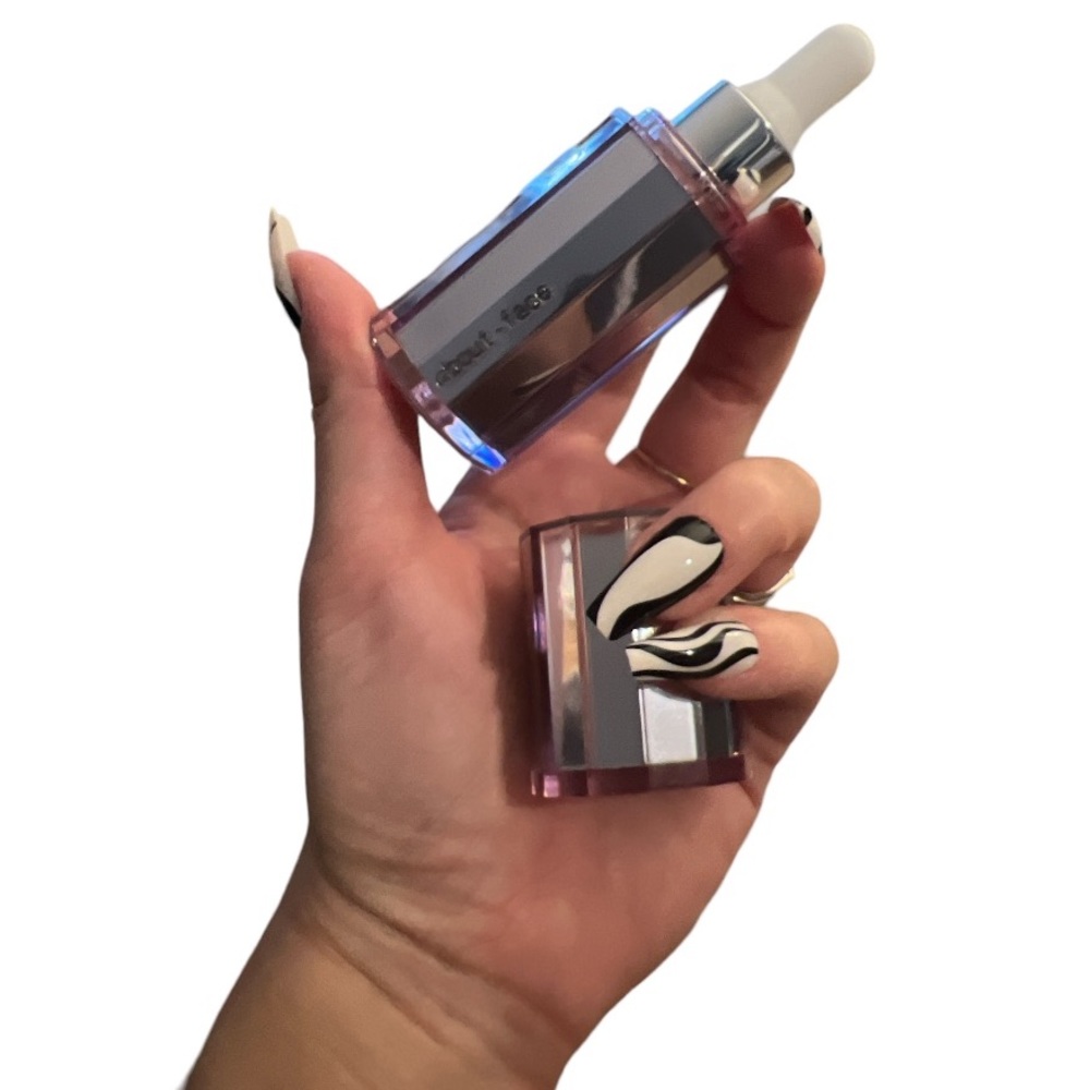 🛑SOLD🛑:  About-Face Light Lock Highlight Fluid:  Shaken or Stirred